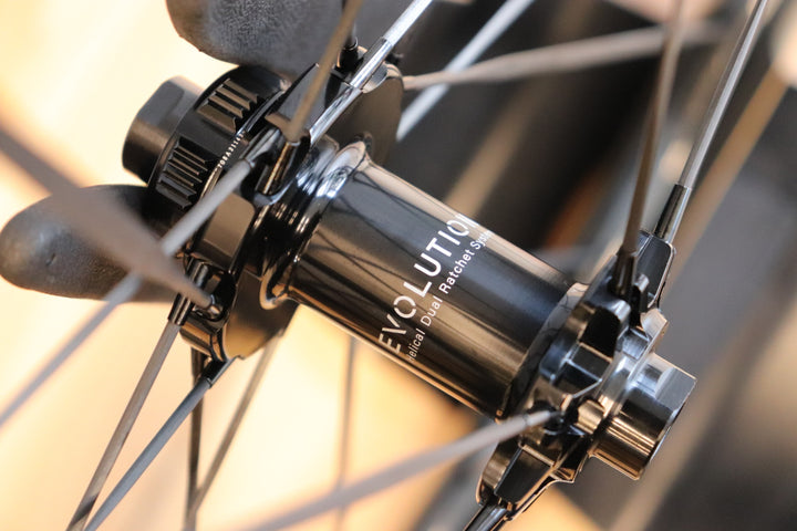 エリートホイールズ ELITEWHEELS ドライブ ヘリックス DRIVE HELIX 57D CS カーボン チューブレス ホイールセット シマノ 11S/12S 【さいたま浦和店】
