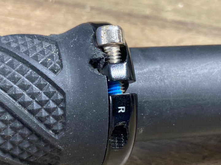 KQ917 スペシャライズド SPECIALIZED S-WORKS カーボン フラットハンドル 590mm Φ31.8 ※LIZARD SKINS MACASKILLグリップ付属