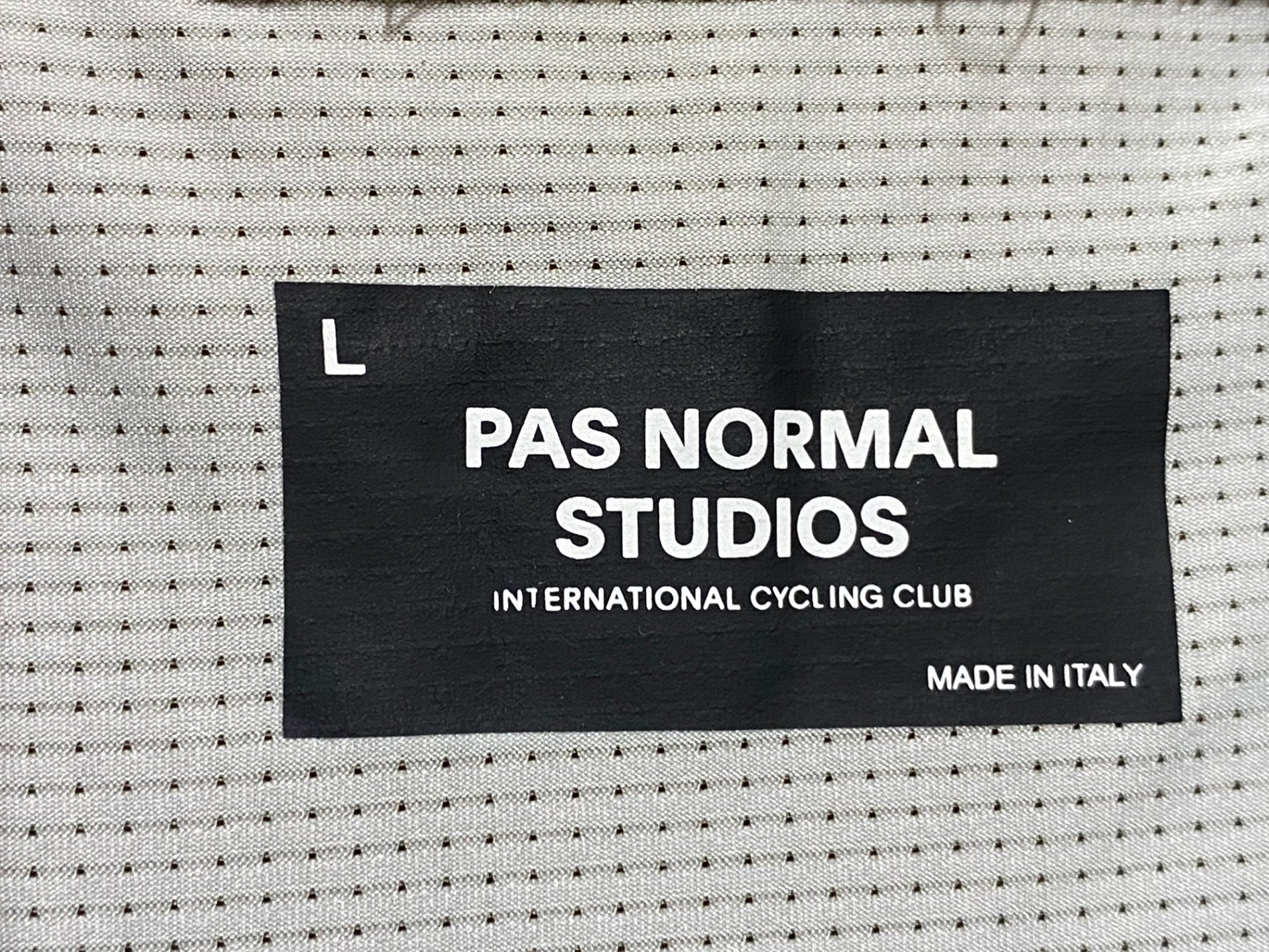 JN104 パスノーマルスタジオ PAS NORMAL STUDIOS Solitude 半袖