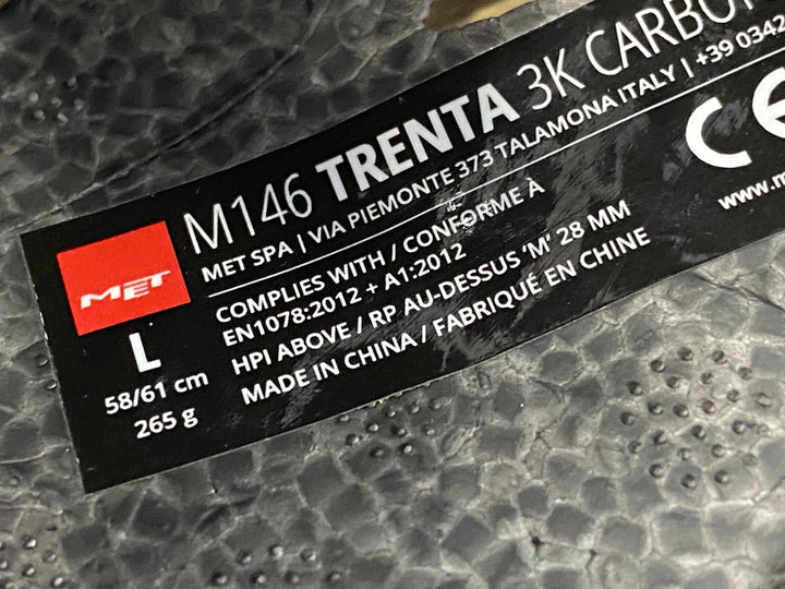 KQ161 メット MET トレンタ TRENTA 3K CARBON ヘルメット L 黒白赤 UAE 2024年11月製造