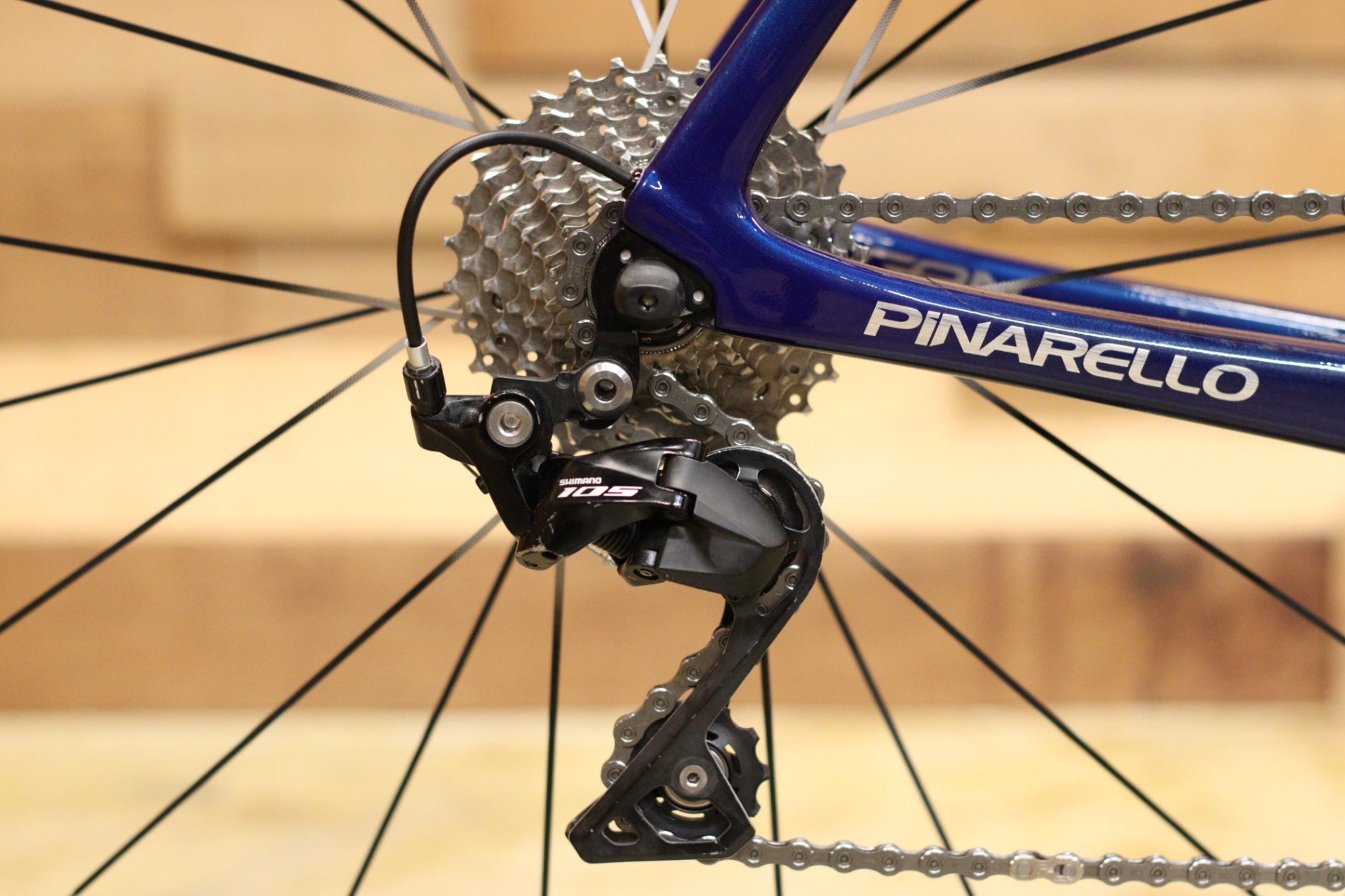 ピナレロ PINARELLO ガン GAN 2019 550サイズ 105 R7000 11S カーボン