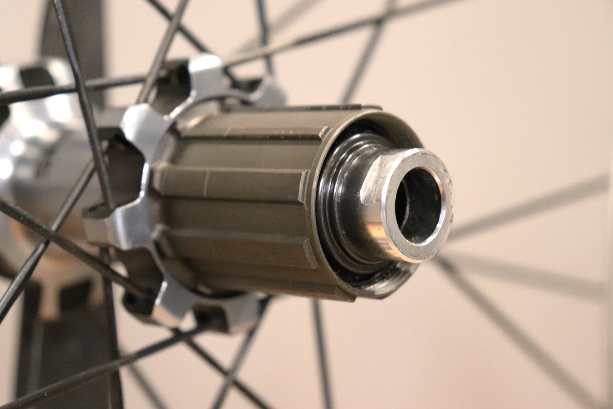 シマノ SHIMANO WH-RS770 アルミ カーボン チューブレスレディ