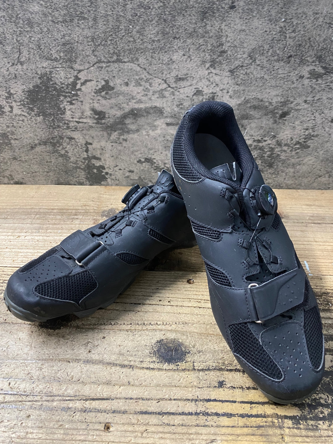 KH013 ジロ GIRO シリンダー CYLINDER ビンディングシューズ EU43 黒 2穴