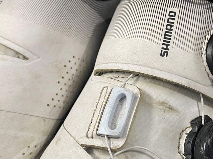 KL429 シマノ SHIMANO SHRC702M W01 E ビンディングシューズ 3穴 白 EU40.5