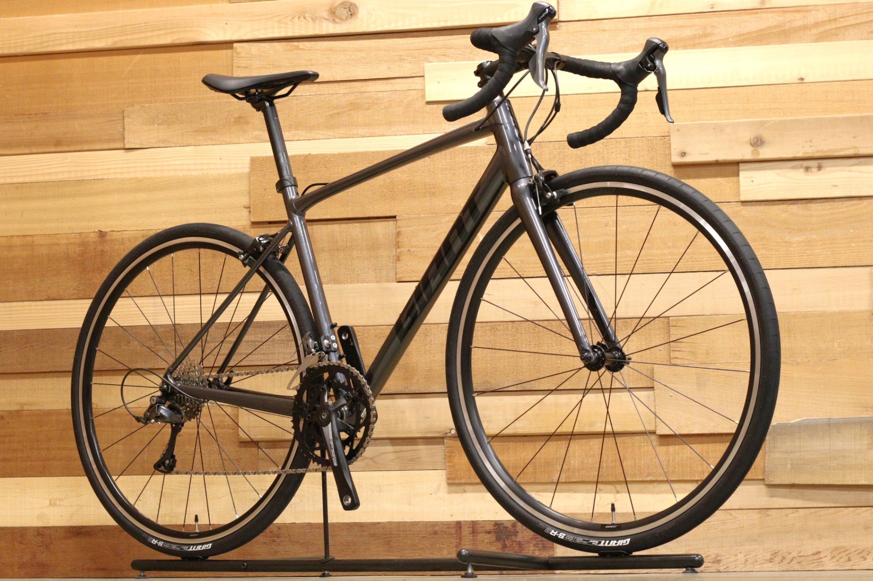 GIANT ジャイアント CONTEND 2 Sサイズ 2023 2×8s 美品 GIANT（ジャイアント） ▽▽ジャイアント GIANT CONTEND 2 2023年