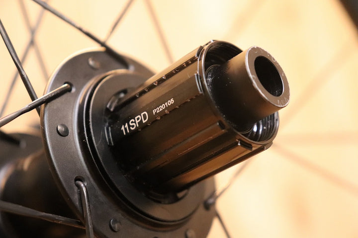 ジップ ZIPP 303 FIRECREST TUBELESS DISC カーボン チューブレスレディ ホイールセット シマノ 11S/12S フックレス 【芦屋店】