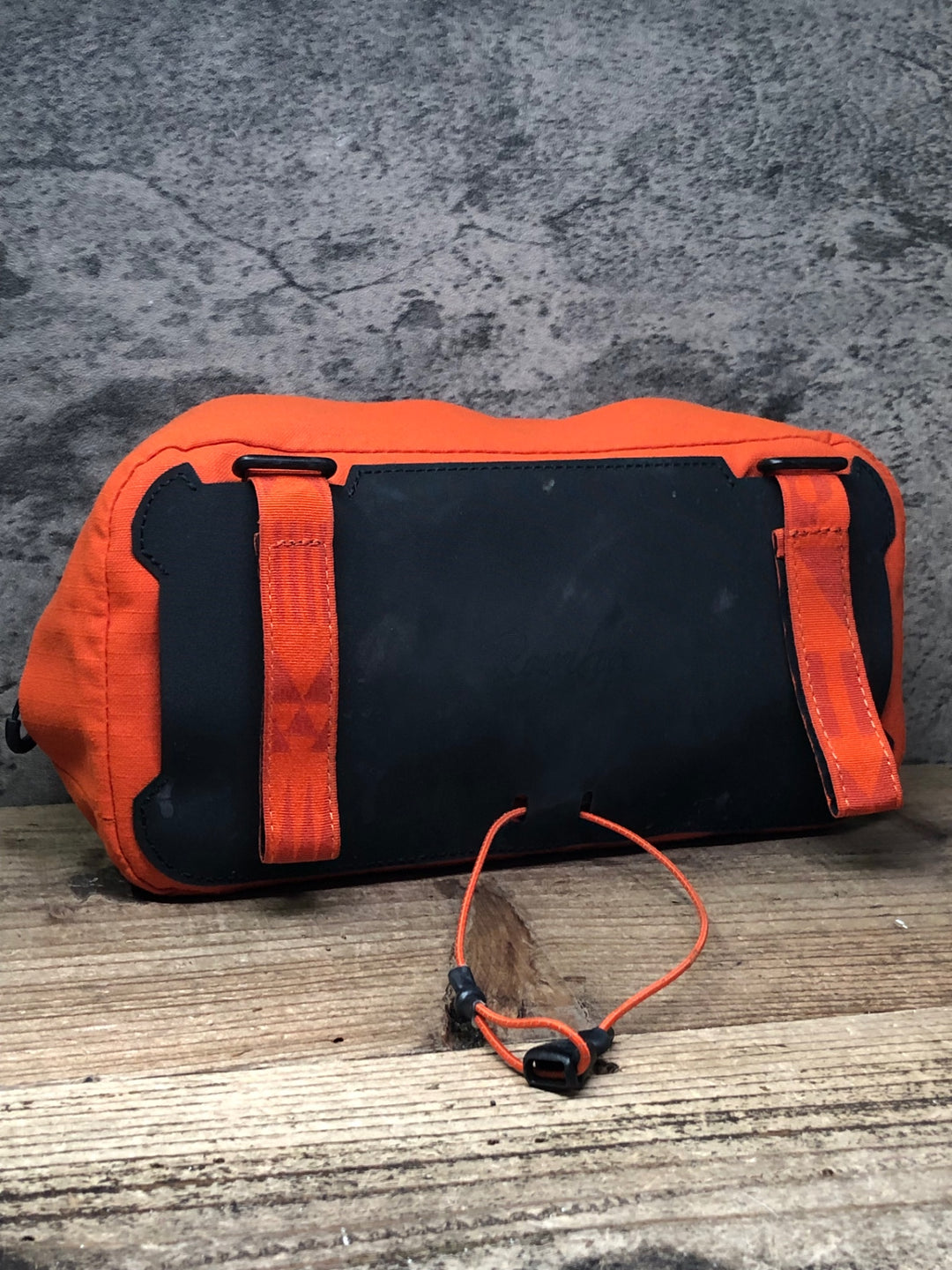 JQ278 ラファ Rapha EXPLORE BAR BAG ハンドルバーバッグ オレンジ