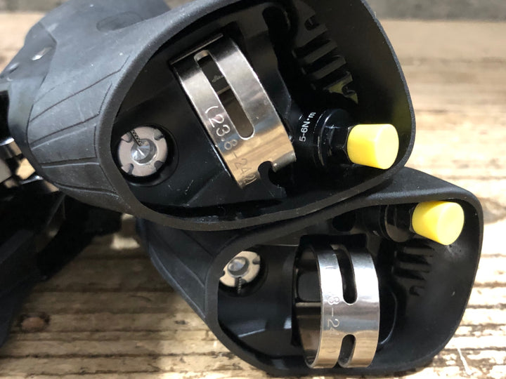 IJ257 シマノ SHIMANO 105 ST-R7020 STIレバー 2x11S 油圧