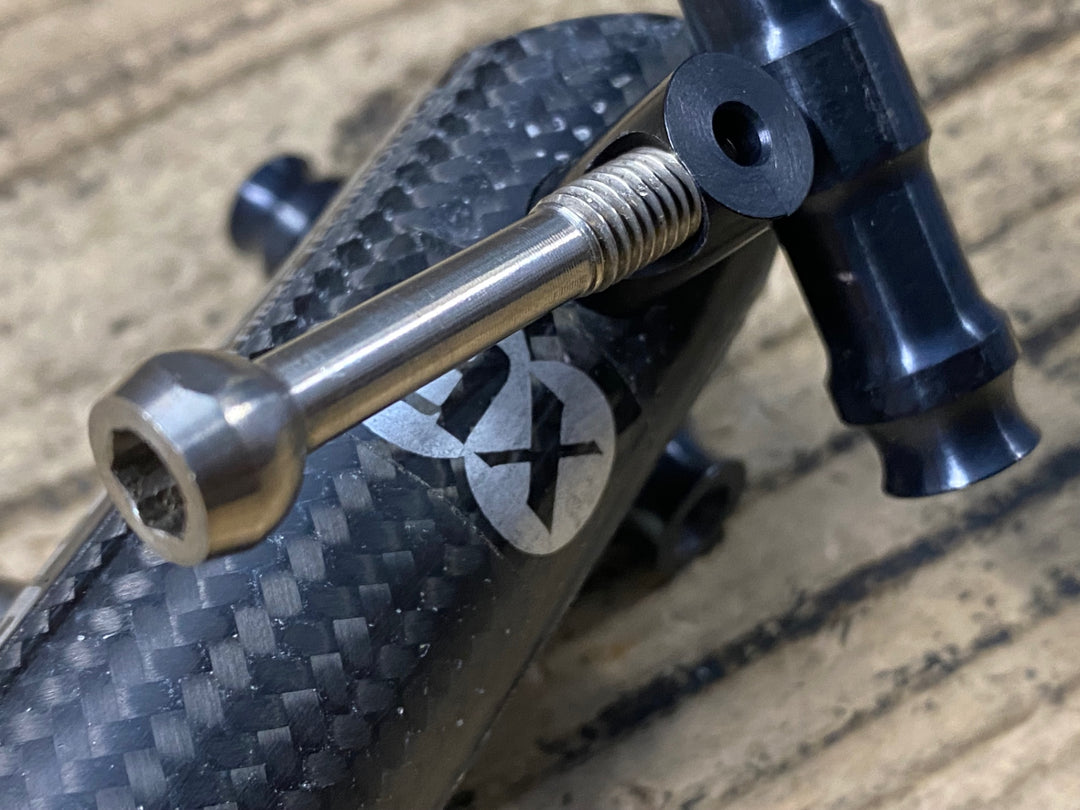 KI406 AX Lightness EUROPA SL カーボンシートポスト 175mm Φ27.2