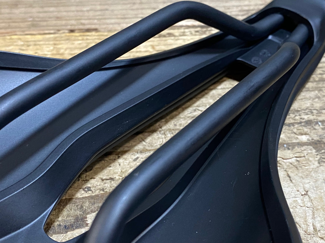 KK761 スペシャライズド SPECIALIZED POWER EXPERT WITH MIRROR サドル 黒 143mm Hollow Ti レール