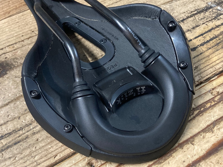 KK391 フィジーク fizik アリアンテ ALIANTE R3 OPEN サドル REGULAR kimuレール 黒