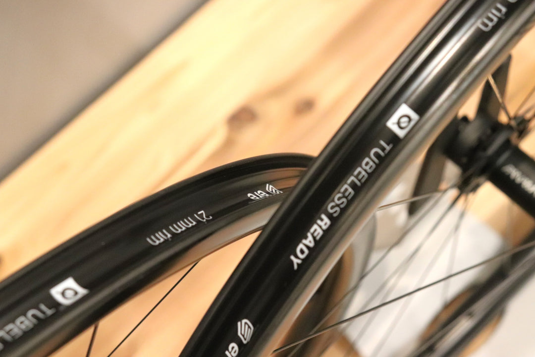 未使用 エレリサーチ ERE RESEARCH ジーナス GENUS SL30 DISC シマノ11S/12S カーボン チューブレスレディ ホイールセット 21C 【仙台店】