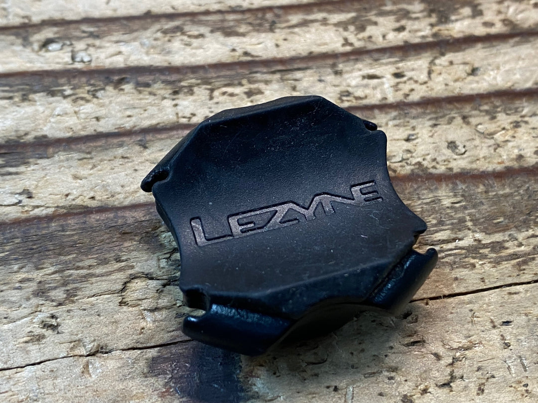 JN011 レザイン LEZYNE MEGA XL サイクルコンピューター 動作確認済