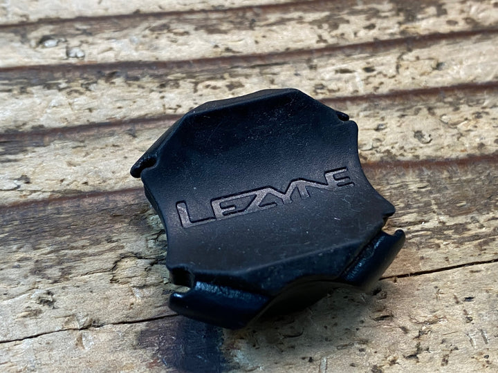 JN011 レザイン LEZYNE MEGA XL サイクルコンピューター 動作確認済