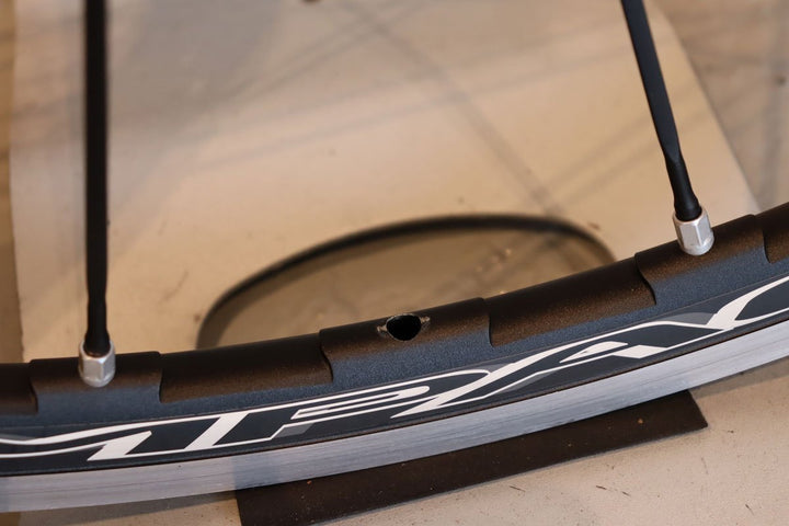 カンパニョーロ Campagnolo シャマル ウルトラ SHAMAL ULTRA C17 アルミ クリンチャー ホイールセット シマノ11/12S 【千葉店】