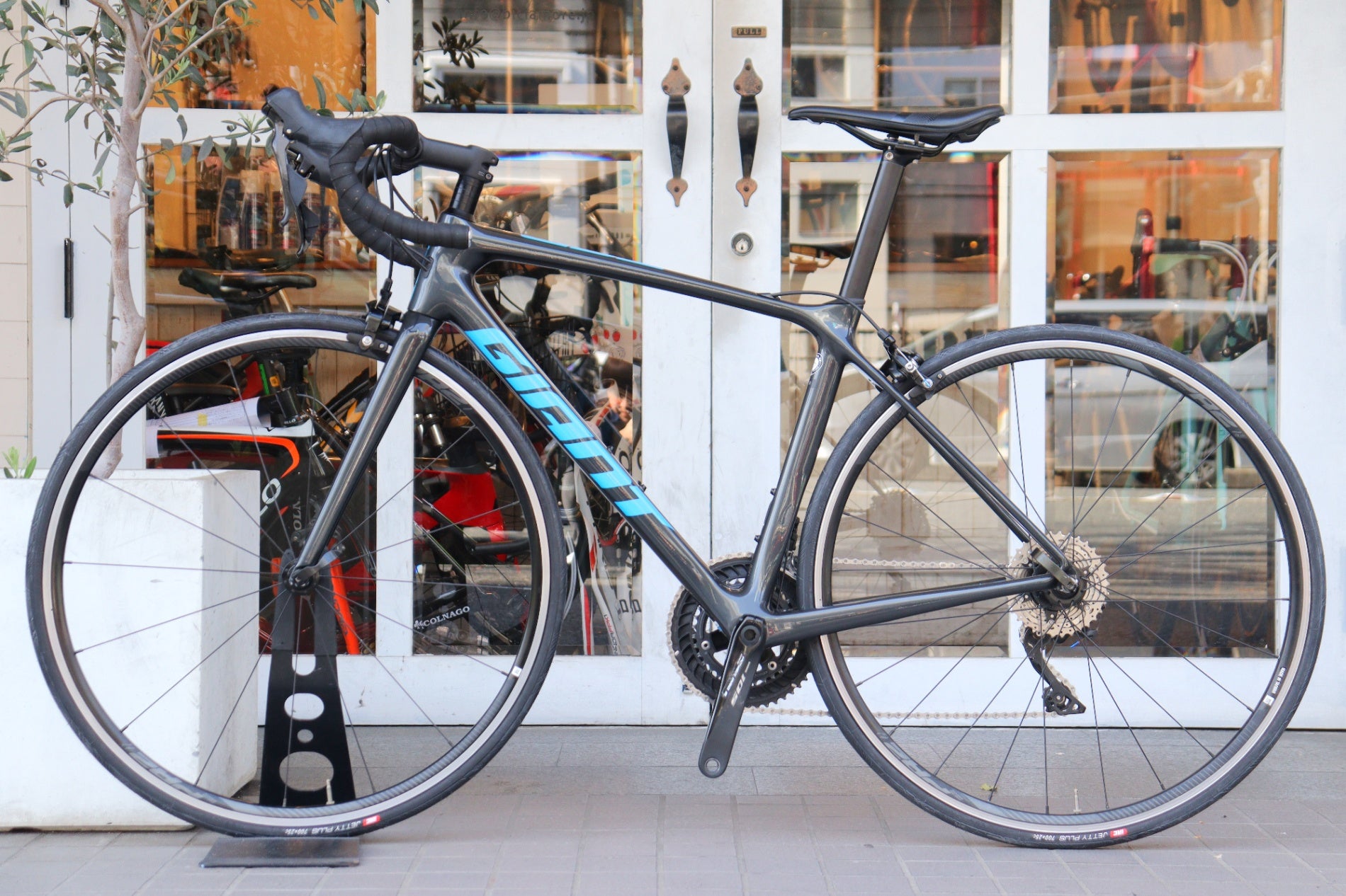 ジャイアント GIANT TCR ADVANCED 2 KOM SE 2020モデル Sサイズ シマノ ジャイアント GIANT TCR ADVANCED 2 KOM SE 2020モデル Sサイズ シマノ