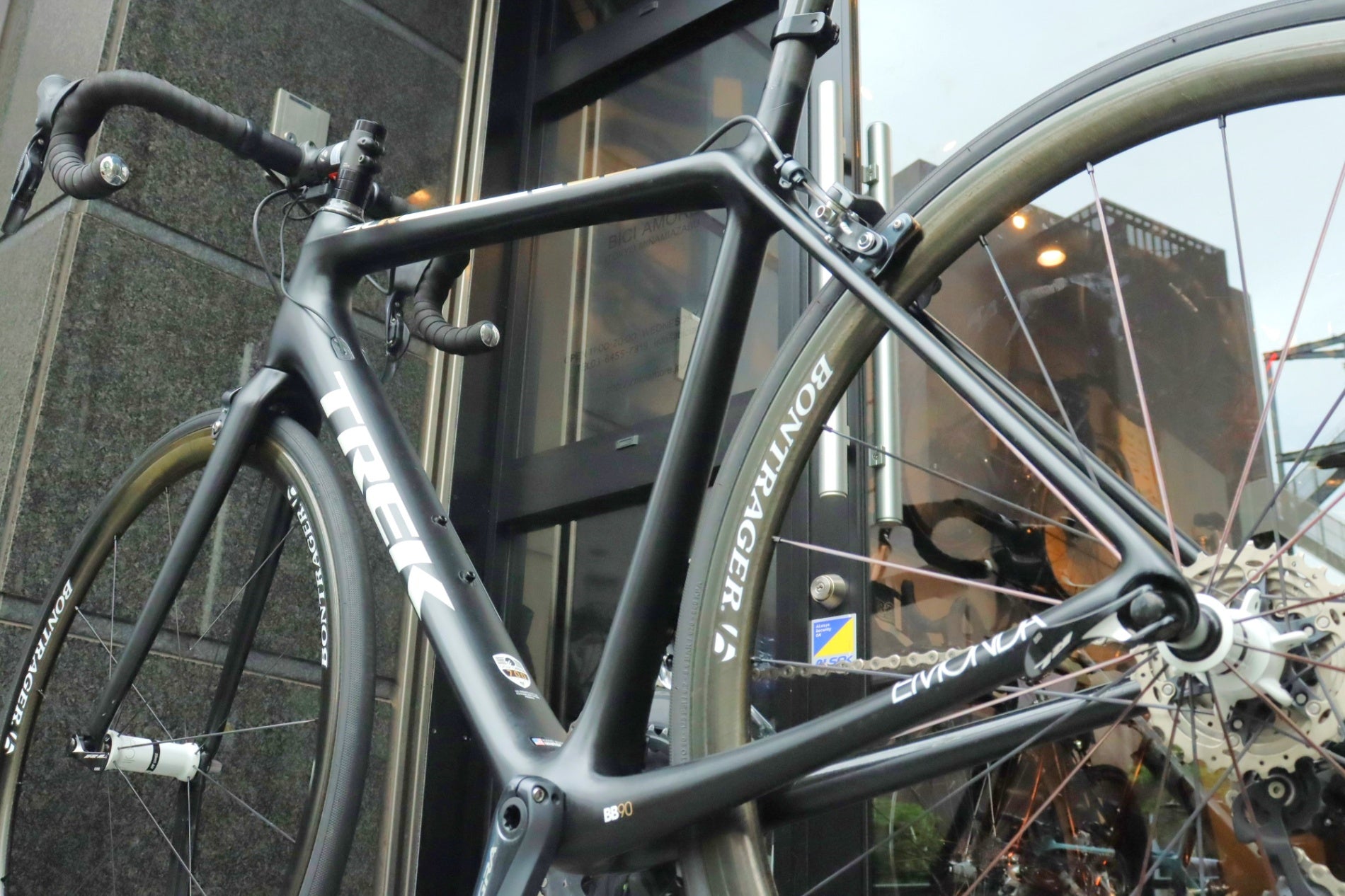 トレック TREK エモンダ EMONDA SLR8 2015年モデル 54サイズ シマノ アルテグラ 6870 11S カーボン ロードバイク  【【東京南麻布店】