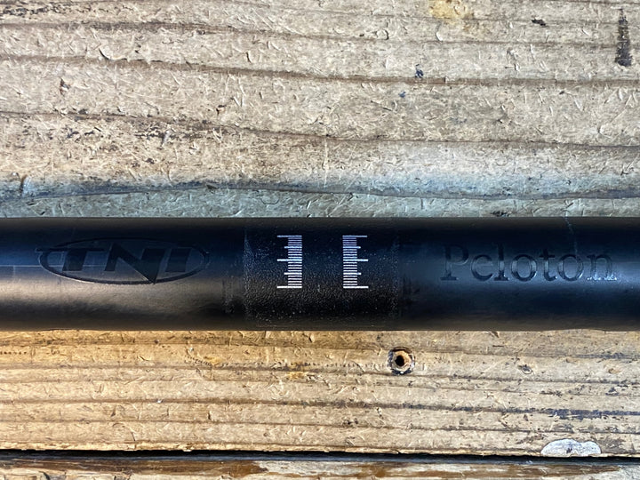 JY014 TNi PELOTON カーボン ドロップハンドル φ31,8 400mmブラケットC-C ※レバークランプ部クラックのためジャンク