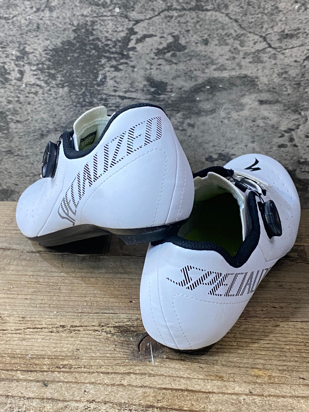 JZ620 スペシャライズド SPECIALIZED TORCH 1.0 ビンディングシューズ 白 EU41