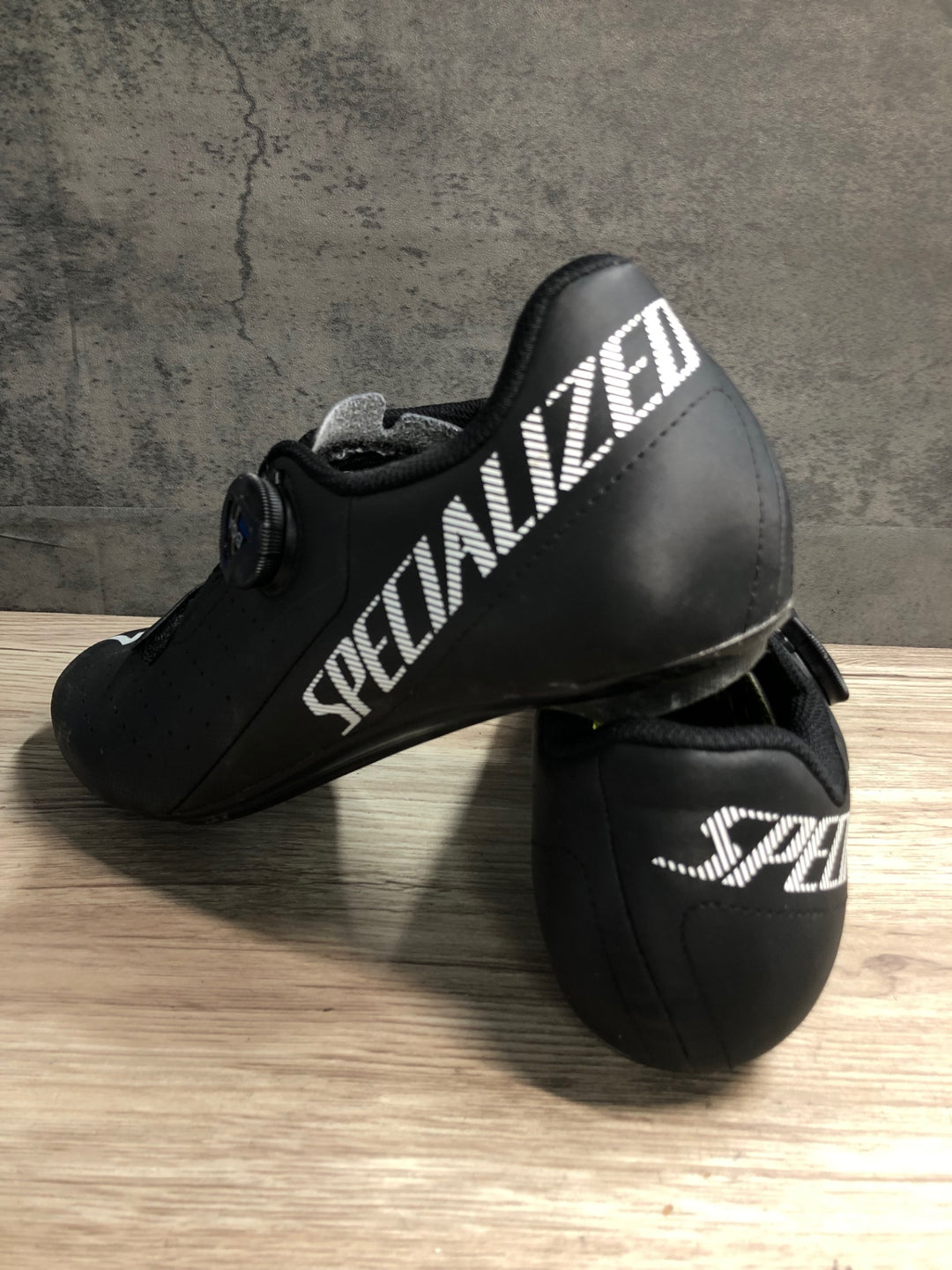 JN792 スペシャライズド SPECIALIZED Torch1.0 ビンディングシューズ SPD-SL ブラック EU42
