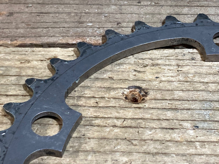 KC985 シマノ SHIMANO チェーンリング PCD130 39T 腐食あり
