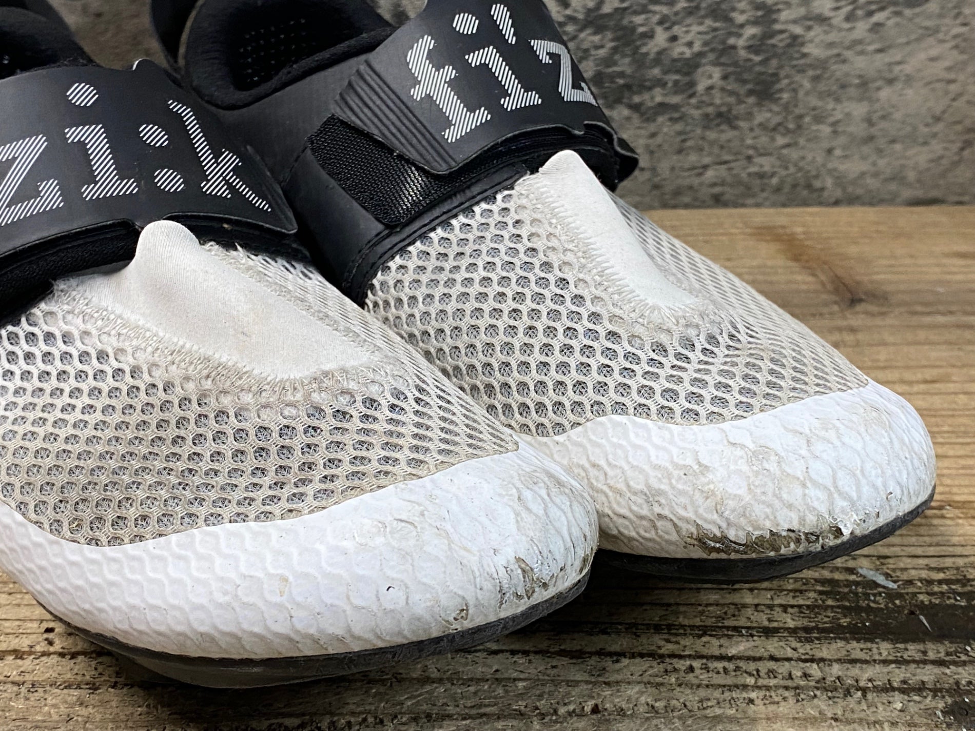 JV427 フィジーク fizik TRANSIRO HYDRA ビンディングシューズ 白