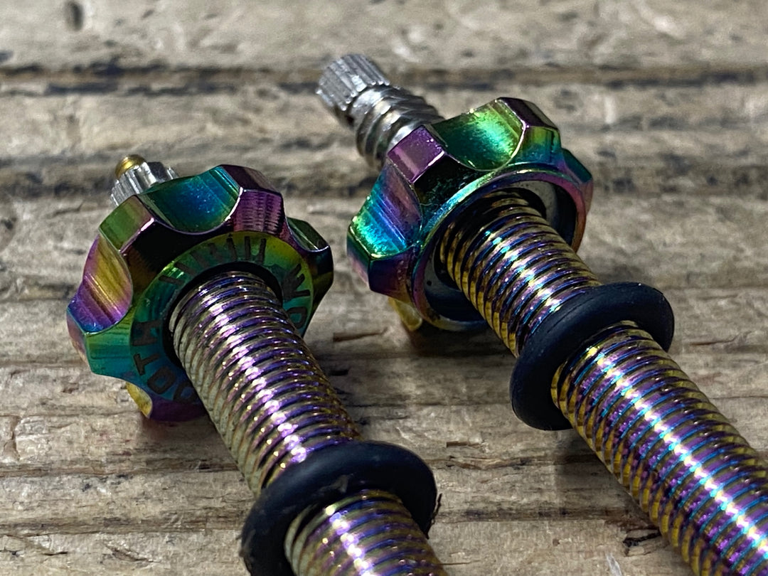 KO135 ウルフトゥース WOLFTOOTH チューブレスバルブ 虹色 2本 50mm