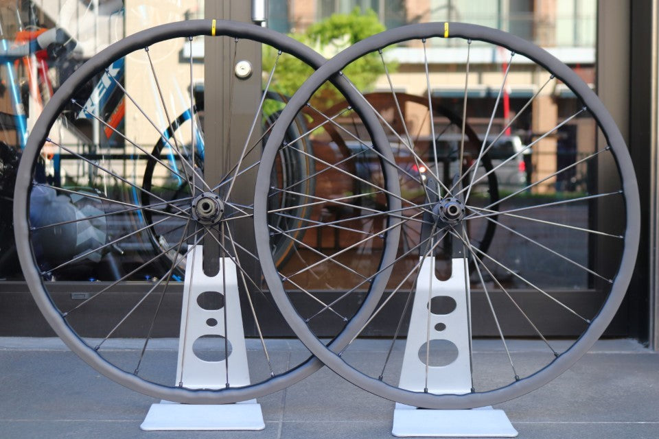 マヴィック MAVIC キシリウム KSYRIUM SL 25 DISC アルミ チューブレスレディ ホイールセット シマノ 11S/12S 【東京南麻布店】