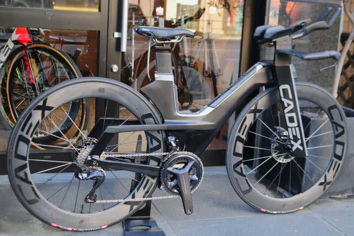カデックス CADEX TRI 2025モデル XXSサイズ シマノ アルテグラ R8170 12S Di2 カーボン トライアスロンバイク 【東京南麻布店】