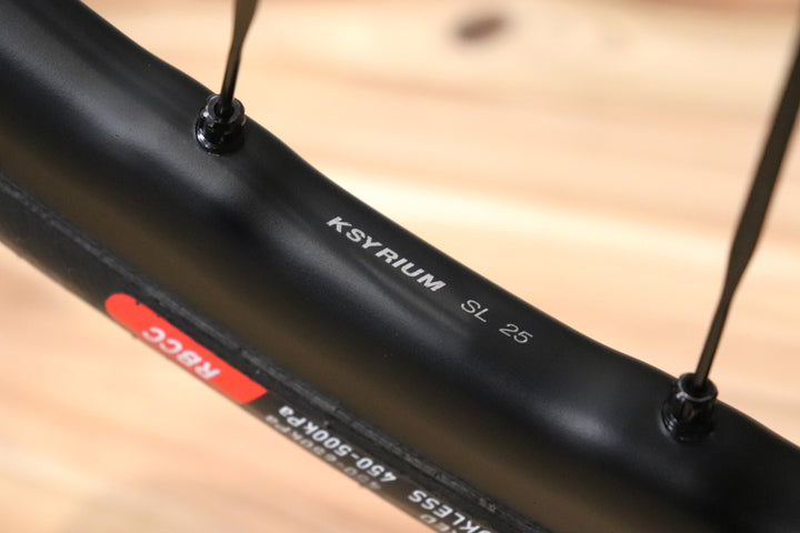 マヴィック MAVIC キシリウム KSYRIUM SL 25 DISC アルミ チューブレスレディ ホイールセット シマノ11S/12S 19C 【仙台店】