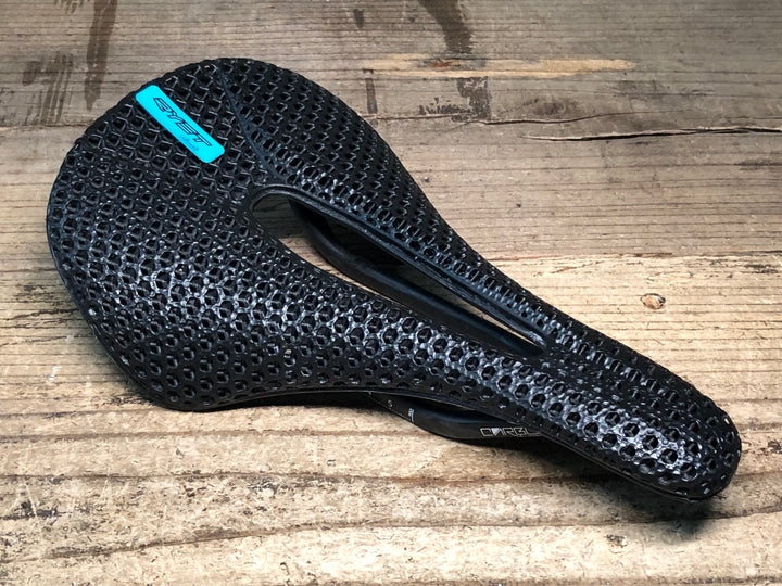 JQ352 リエット RYET 3D HONEY COMB サドル 黒 140mm カーボンレール