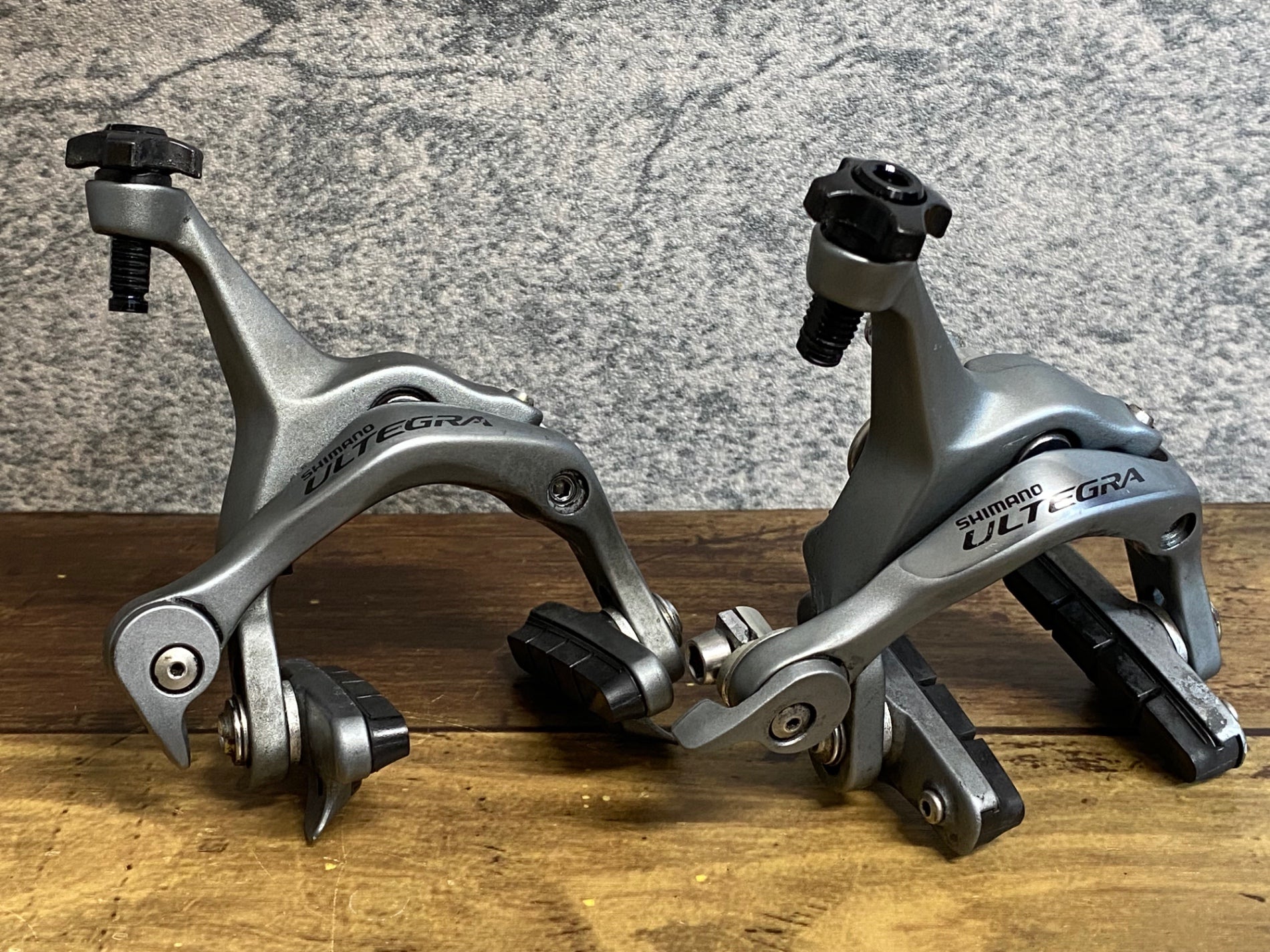 JJ400 シマノ SHIMANO アルテグラ ULTEGRA BR-6700 キャリパーブレーキ