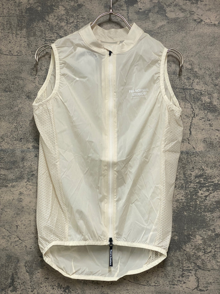 JY509 パスノーマルスタジオ PAS NORMAL STUDIOS Mechanism Stow Away Gilet ジレ サイクルベスト オフホワイト M ※汚れ