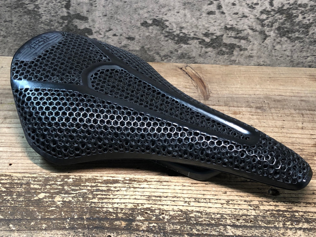 JD401 フィジーク fizik VENTO ARGO R1 ADAPTIVE サドル 150mm カーボンレール