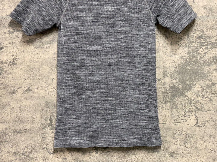 JV696 スペシャライズド SPECIALIZED SEAMLESS BASELAYER SS 半袖 ベースレイヤー グレー S
