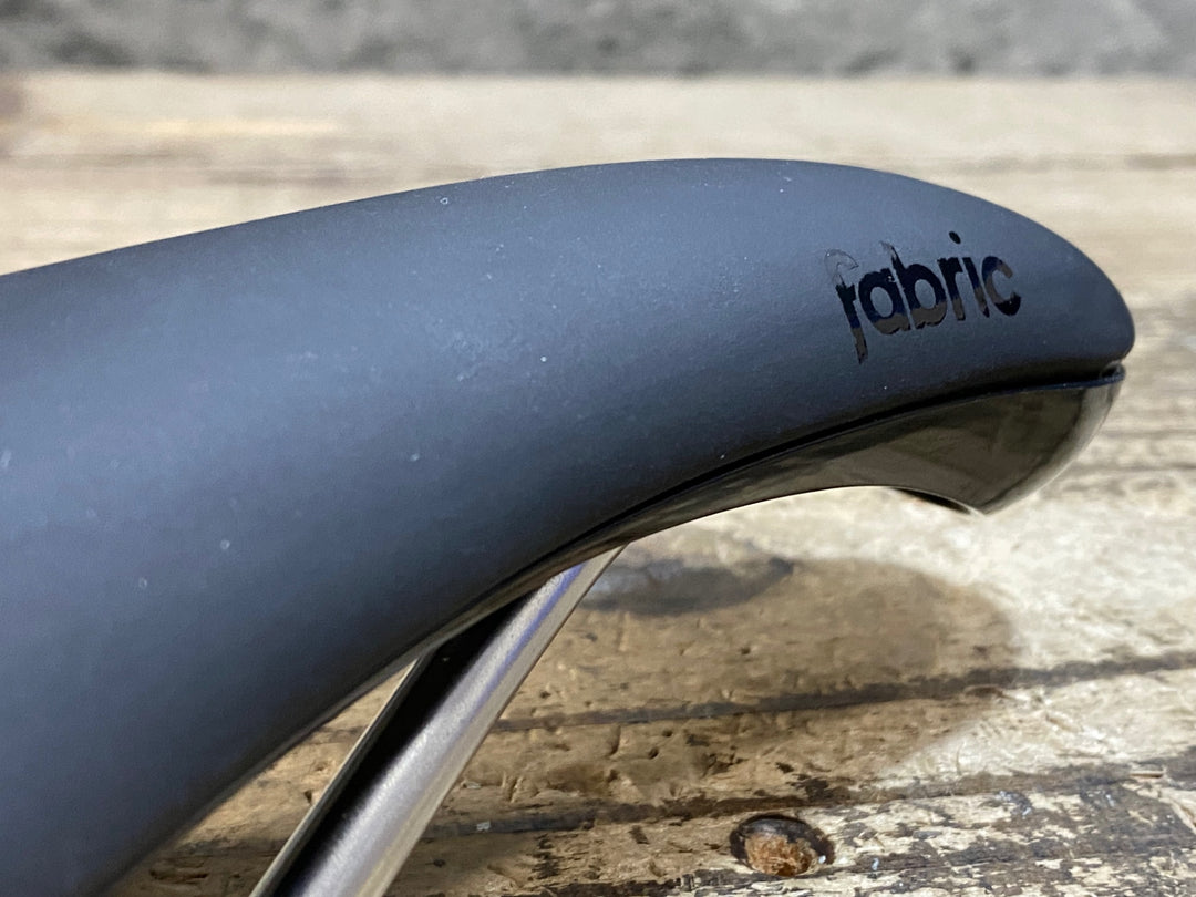KC320 ファブリック fabric SCOOP ELITE RADIUS サドル 黒 140mm