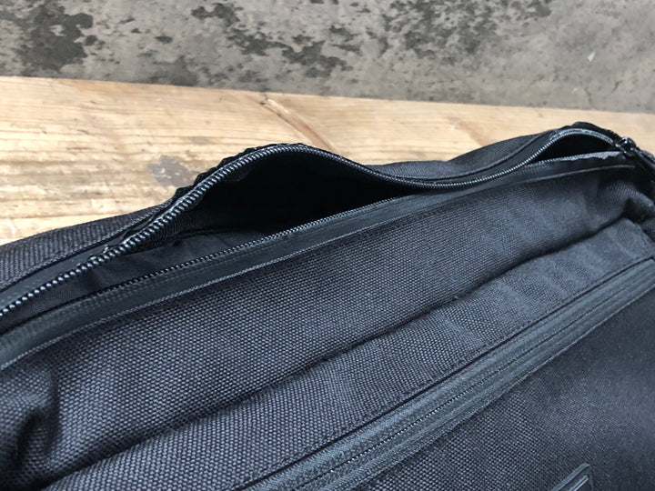 KK360 クローム CHROME KADET メッセンジャーバッグ 黒