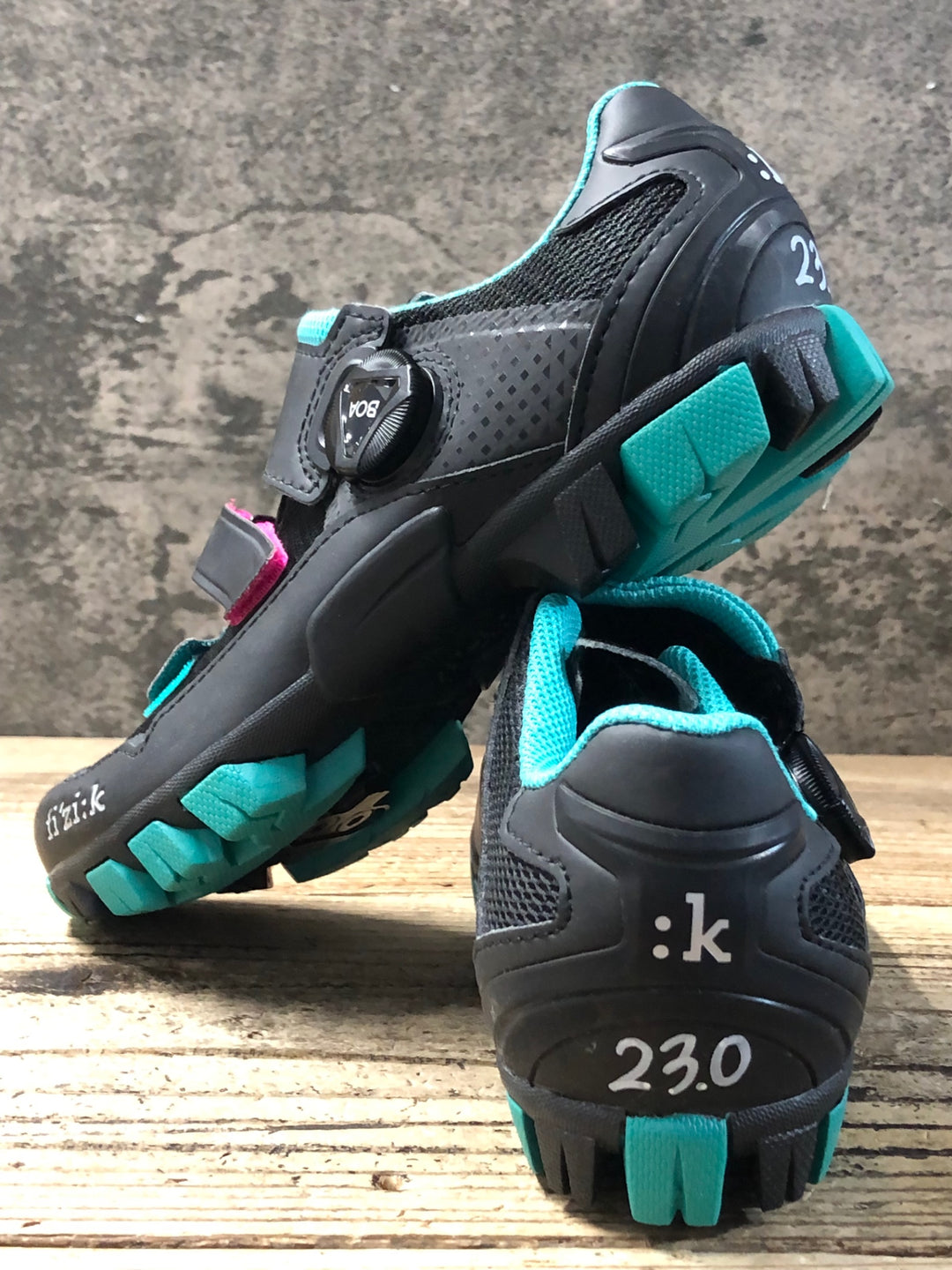 KG417 フィジーク fizik M6 MTB shoes WOMAN ビンディングシューズ 2穴 ブラック レディース EU36 ※ペン字あり