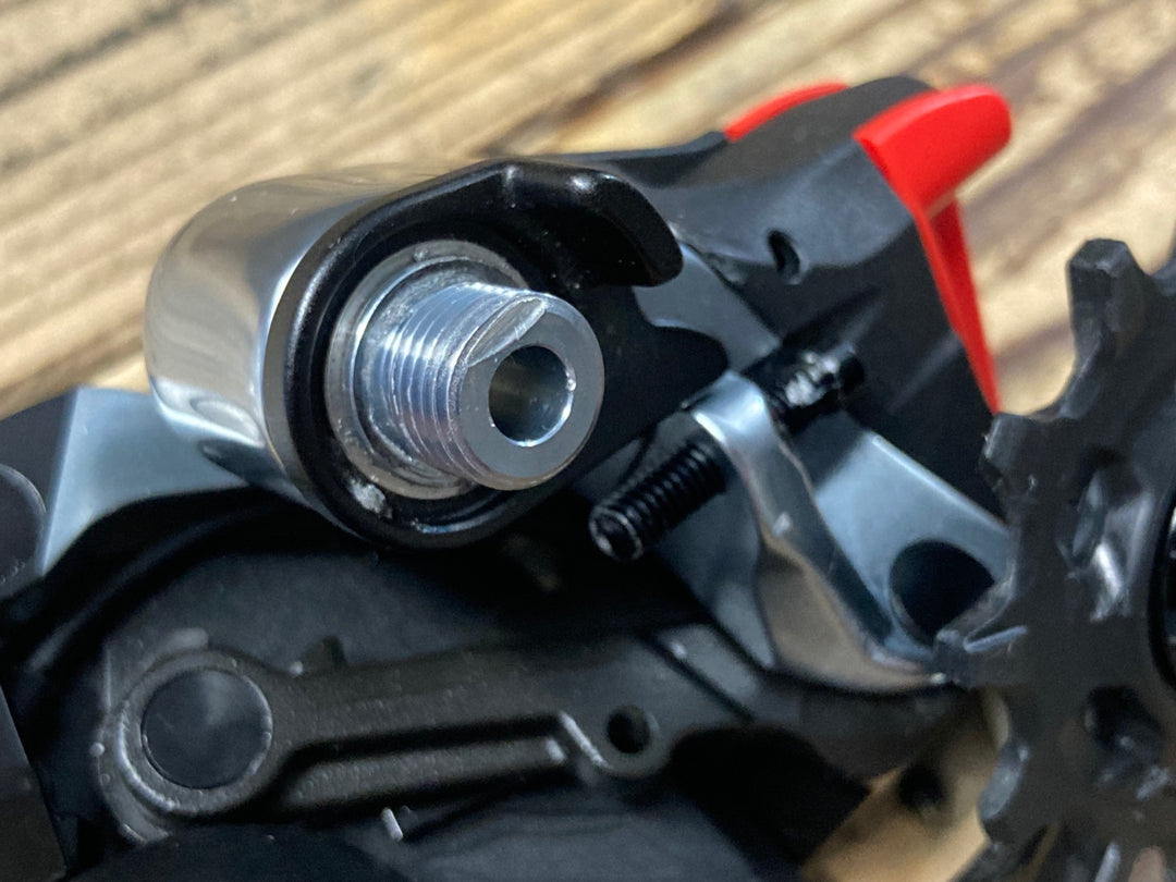 KD468 スラム SRAM Red eTap AXS RD-RED-E-D1 リアディレイラー 動作確認済 ※ゲージ片側欠品、プーリー欠けあり