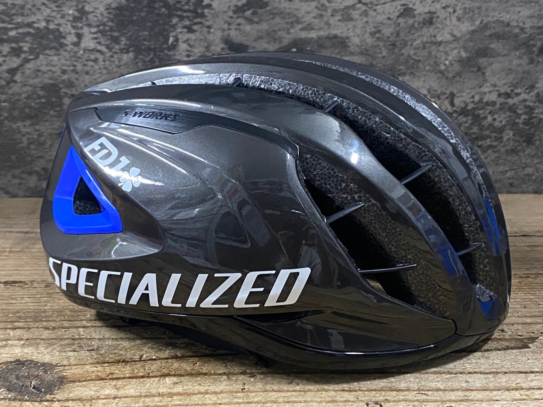 ヴィルヘルム3枚 KK752 スペシャライズド SPECIALIZED プリヴェイル S-WORKS PREVAIL 3