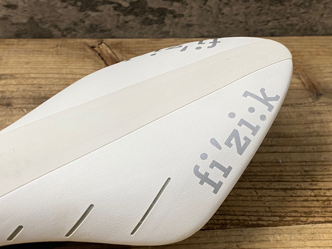 KJ059 フィジーク fizik アリオネ ARIONE R1 サドル 白 カーボンレール