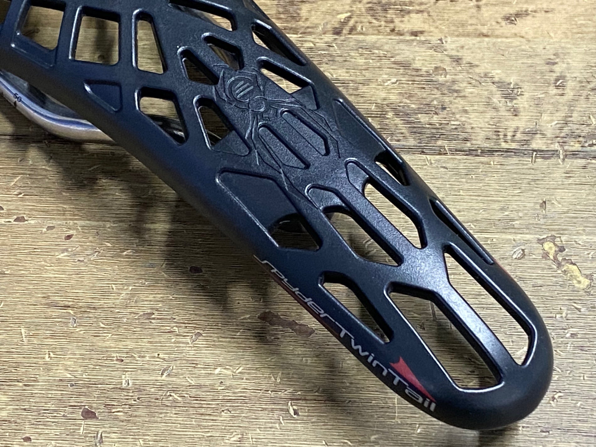 KJ917 タイオガ TIOGA SPYDER TWINTAIL サドル チタンレール – BICI