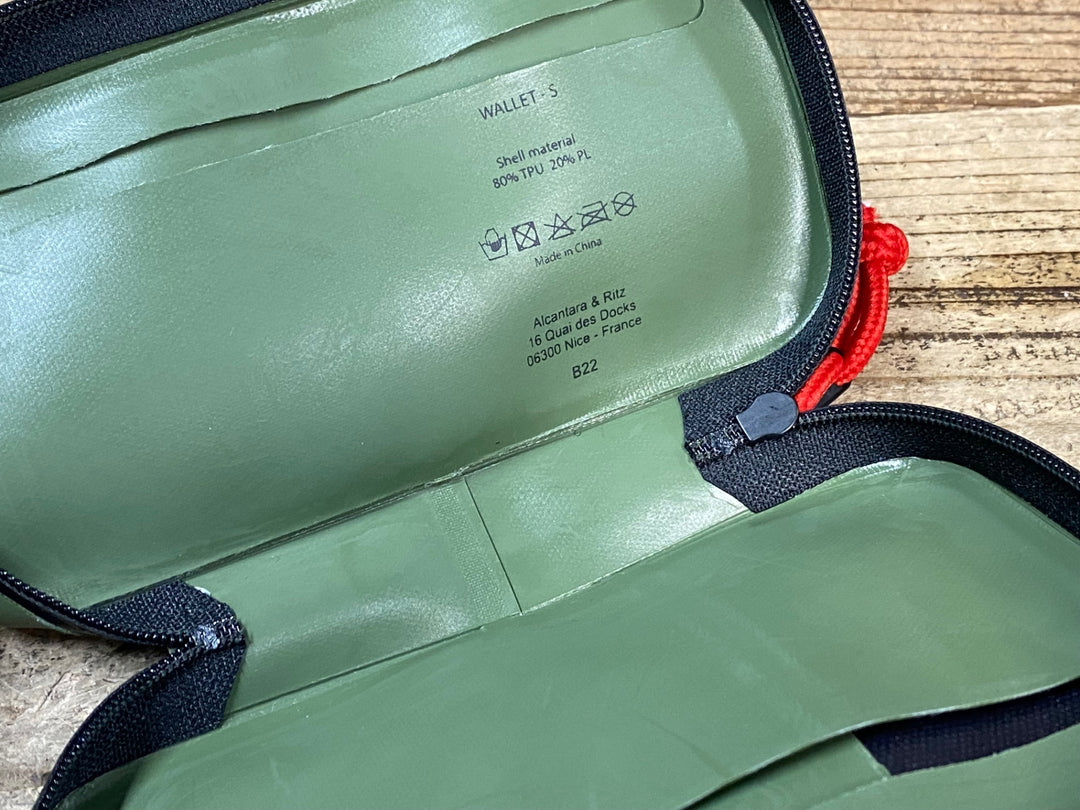JY686 カフェドシクリステ CAFE DU CYCLISTE WALLET ウォレットポーチ オリーブ S