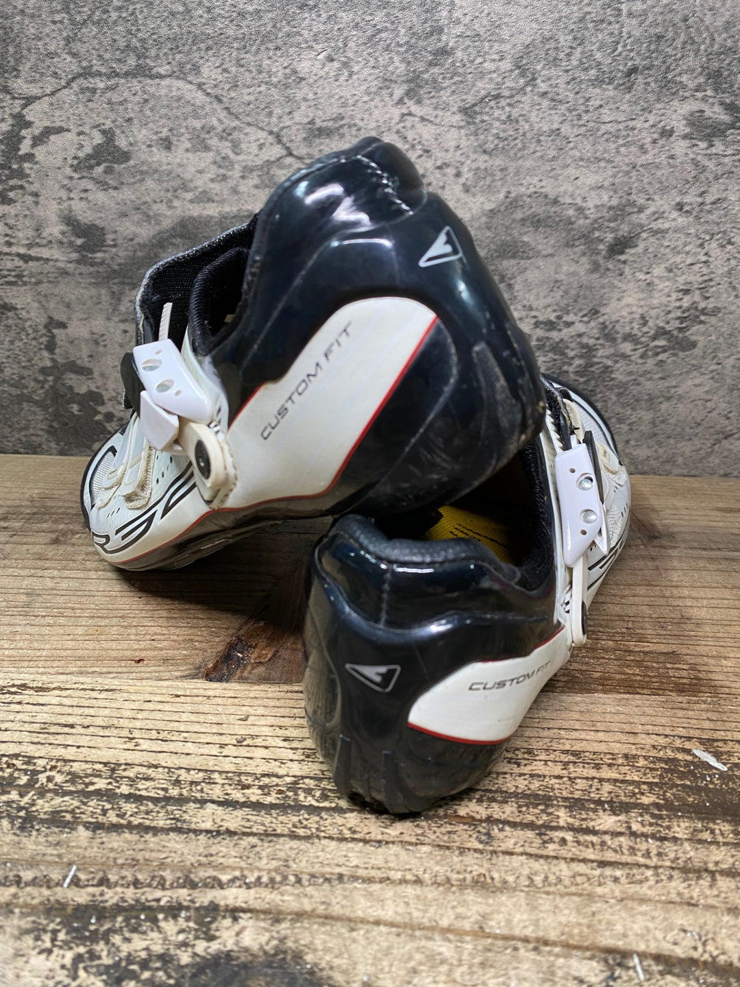 JG392 シマノ SHIMANO SHR321W ビンディングシューズ EU39.5 黒白