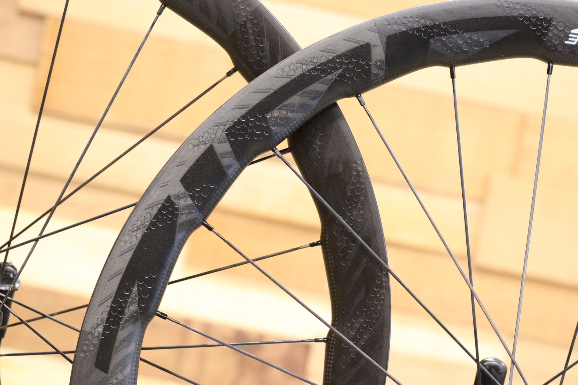 ジップ ZIPP 353 NSW TUBELESS DISC カーボン チューブレスレディ