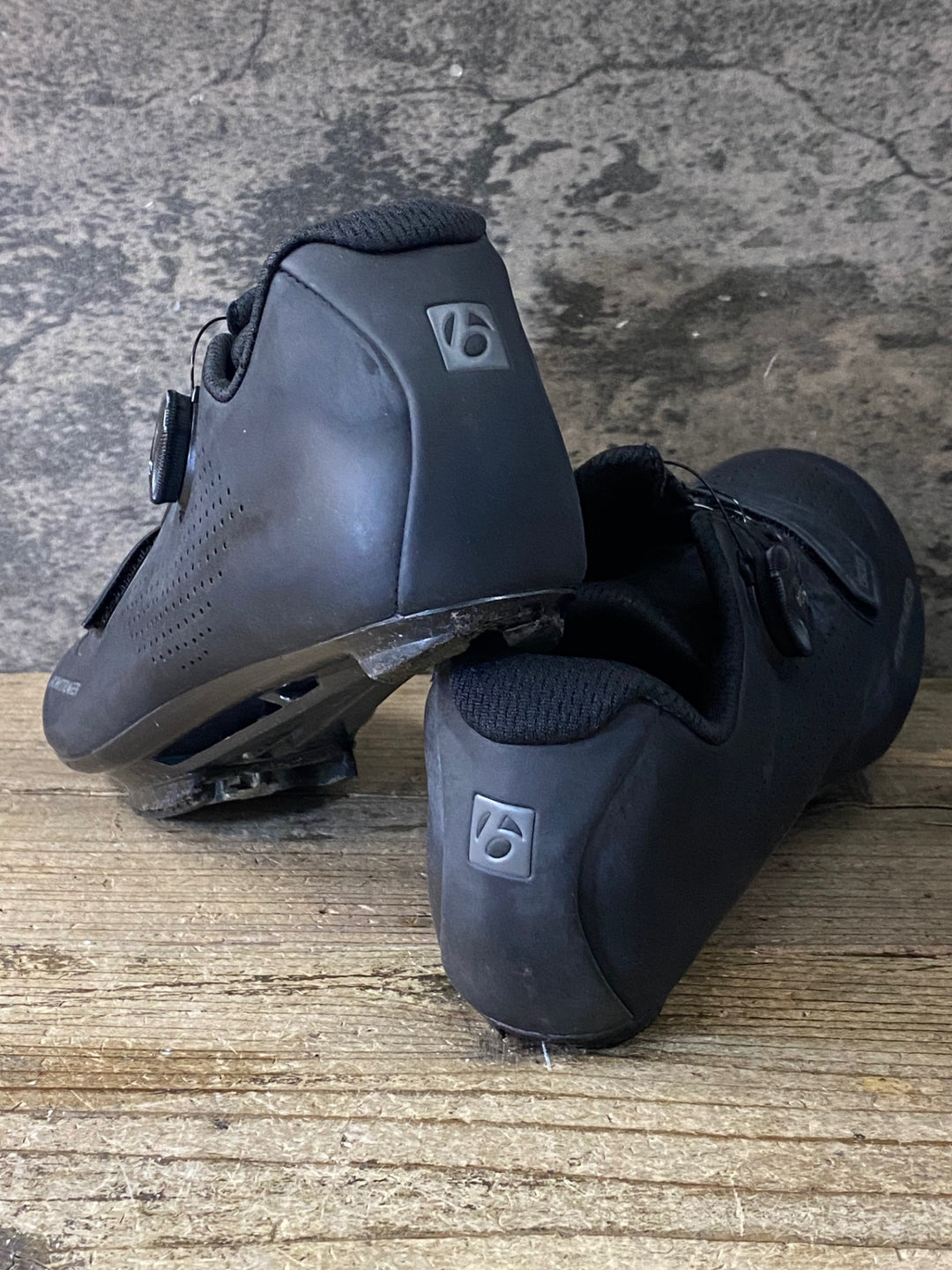 JT824 ボントレガー BONTRAGER Circuit Road Shoe ビンディングシューズ SPD 黒 EU42