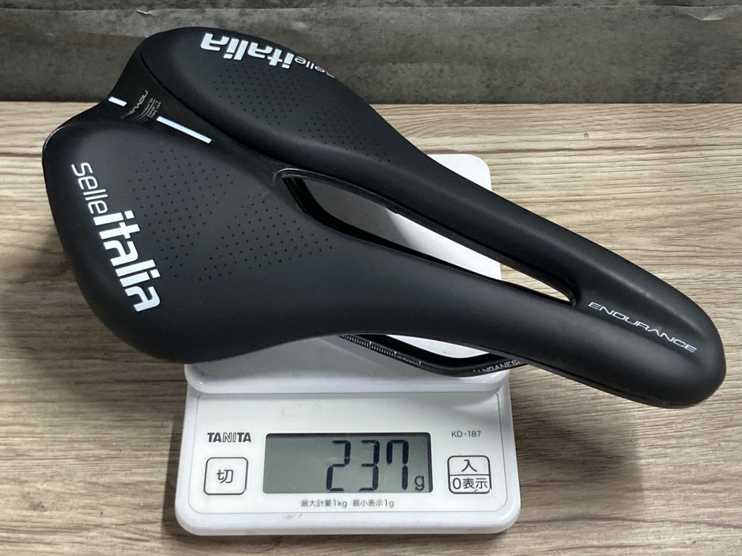 KF385 セライタリア selle italia NOVUS EVO ENDURANCE サドル 黒 145mm MANGANESEレール