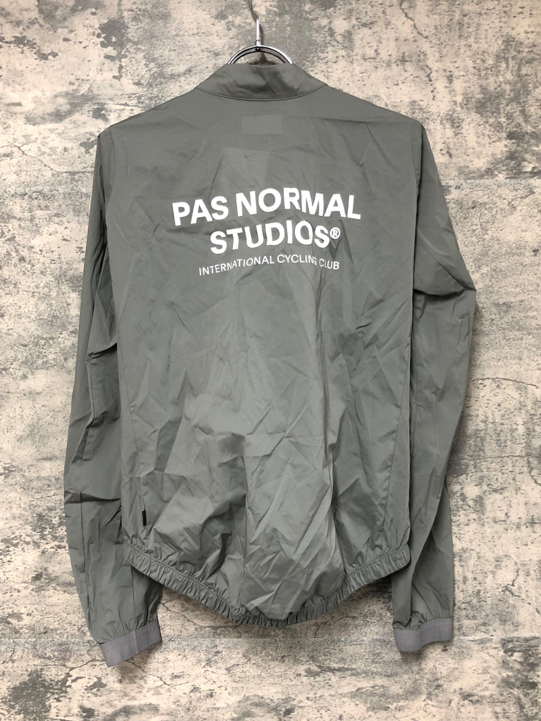 JO914 パスノーマルスタジオ PAS NORMAL STUDIOS Mechanism Stow Away Jacket 長袖 ウィンドブレーカー グレー M