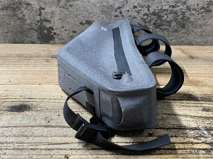 KG319 R250 フレームバッグ グレー