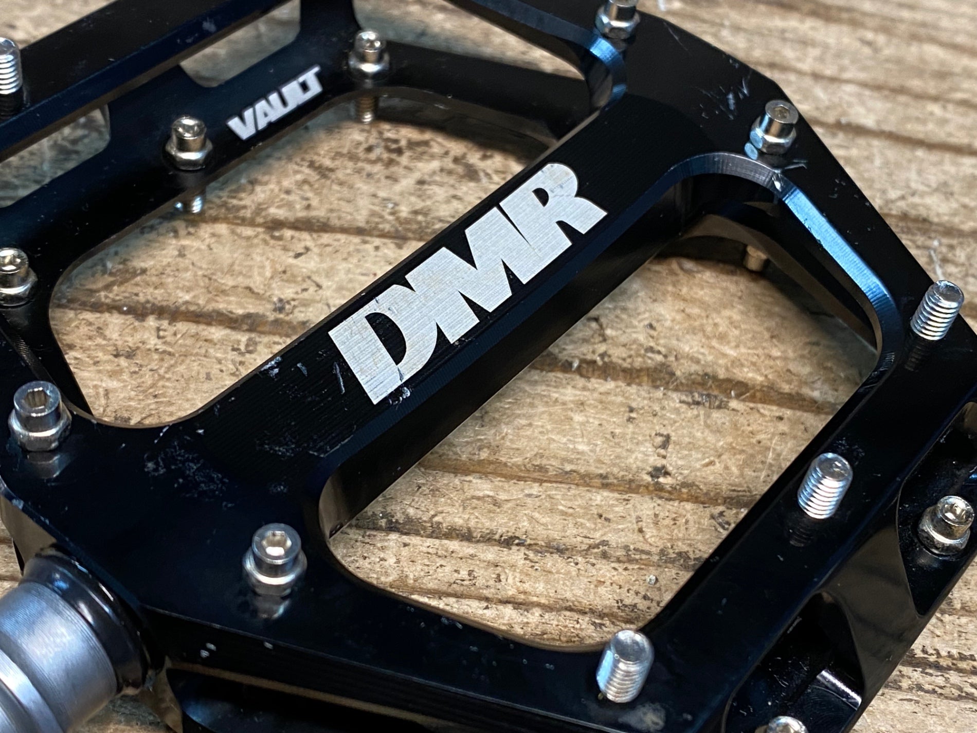 JJ158 DMR VAULT フラットペダル 黒 – BICI AMORE ONLINE STORE